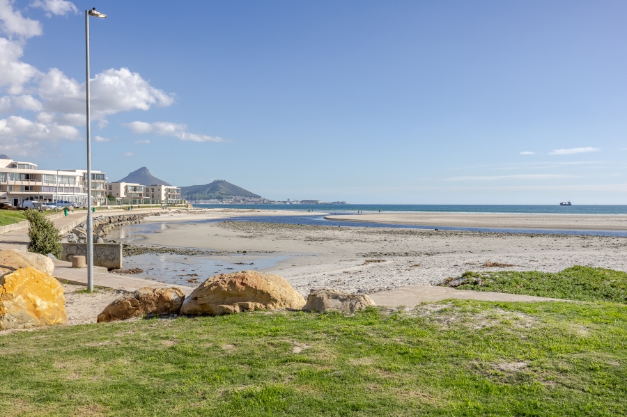 2 Bedroom Property for Sale in Lagoon Beach Western Cape
